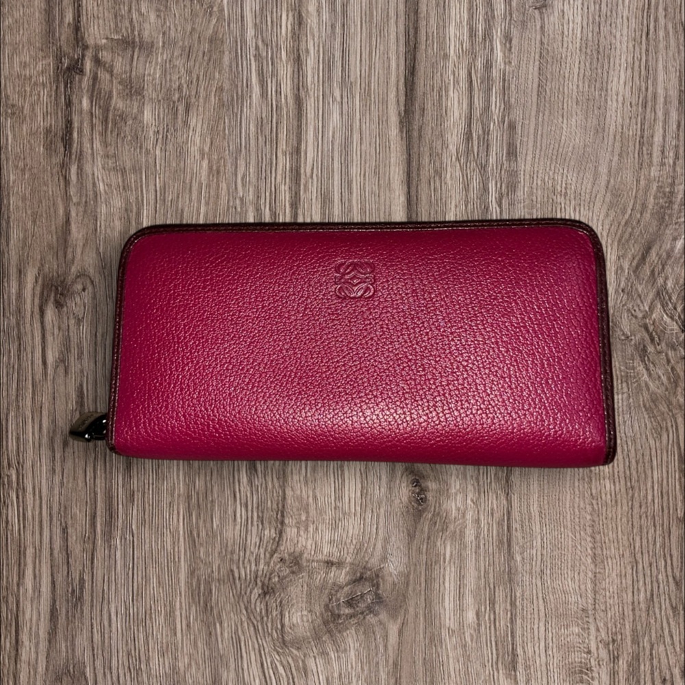 LOEWE RASPBERRY AMAZONA ANAGRAM LONG ZIPPY WALLET 7.5 X 4